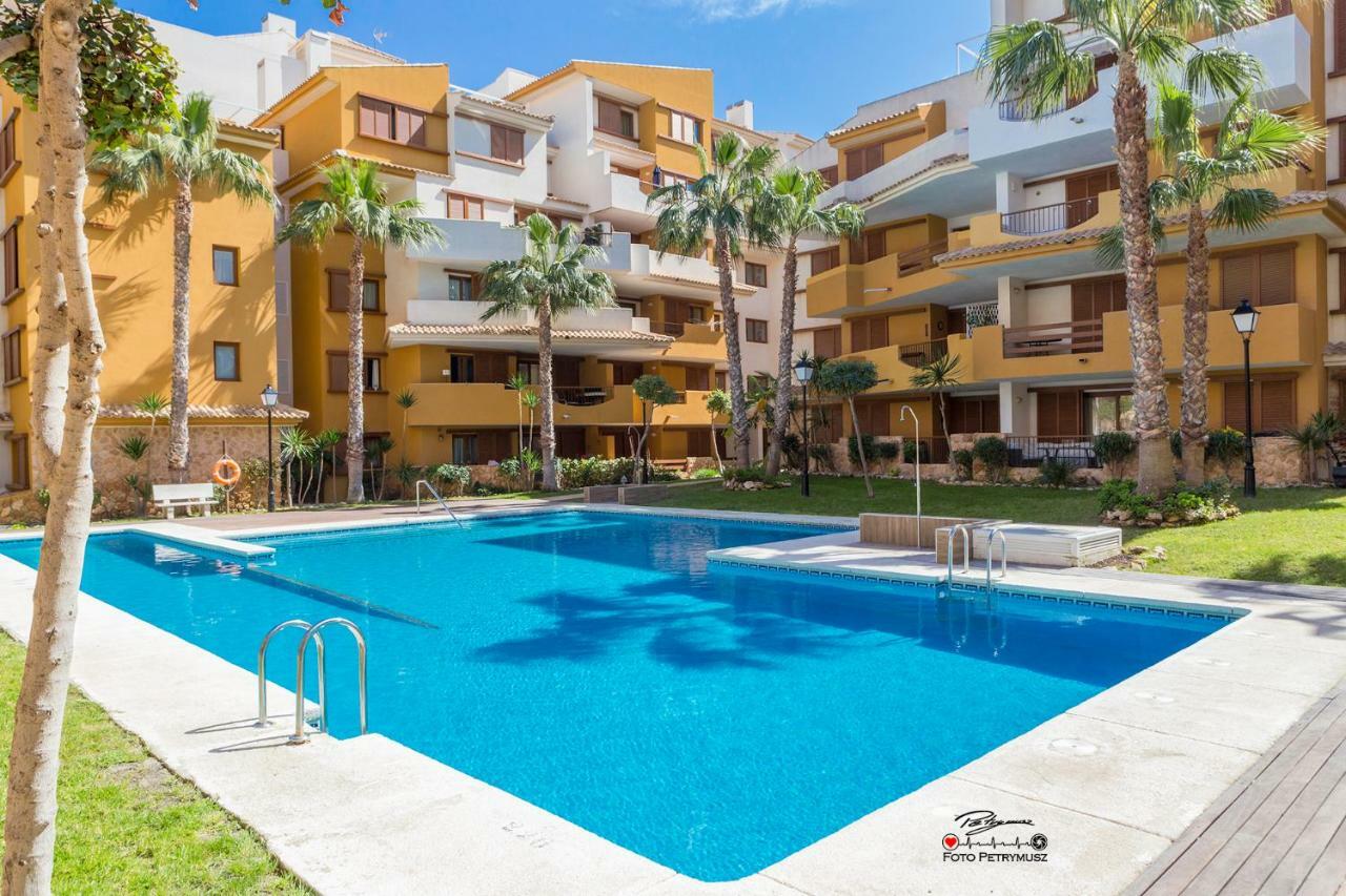 Apartamento "Blue" Muy Cerca Del Mar Торевьиа Экстерьер фото